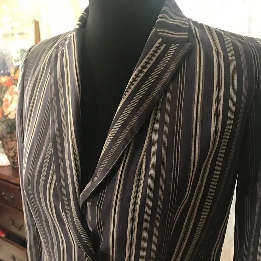 Calvin Klein Size 2 Stripped Jacket! - Picture 7 of 14